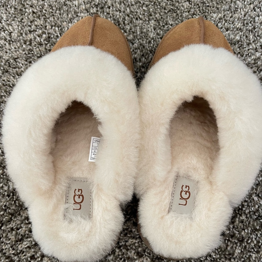 Ugg slip ons - Picture 3 of 6
